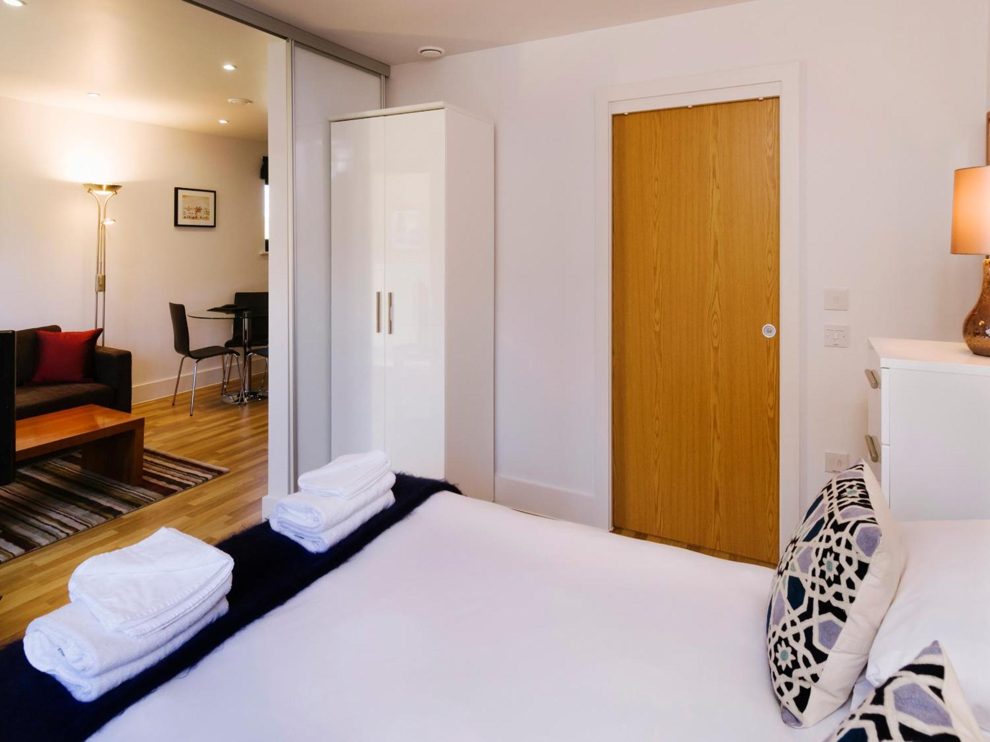 Your Space Apartments - Eden House CBG Dış mekan fotoğraf